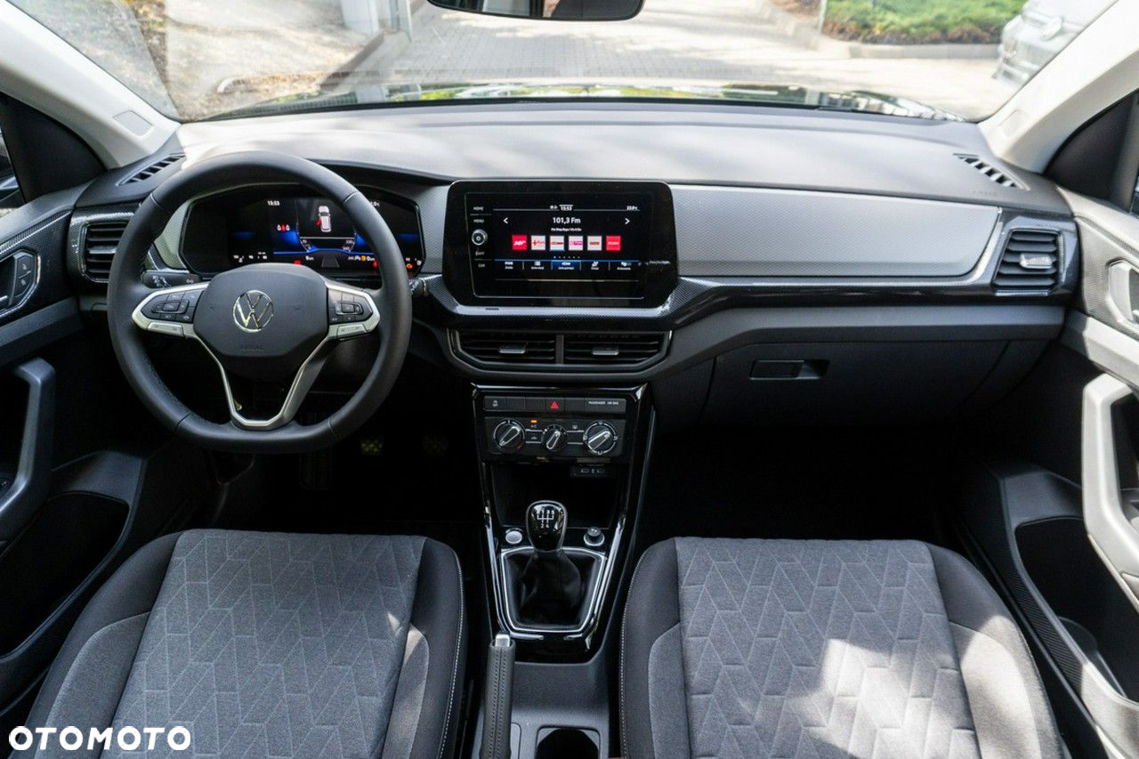 Volkswagen T-Cross - 17