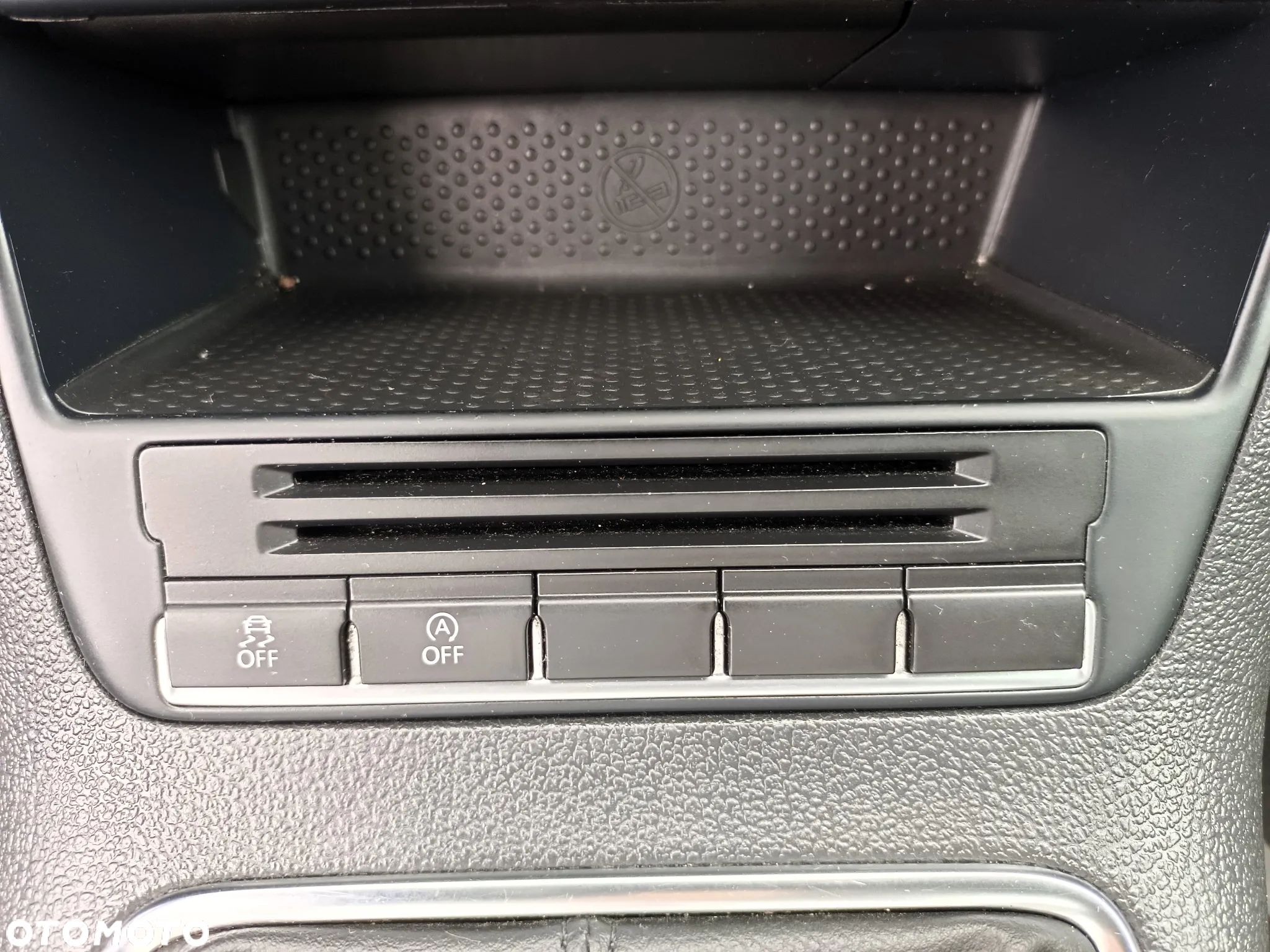 Volkswagen Golf Plus 1.6 TDI BlueMot Trendline - 25