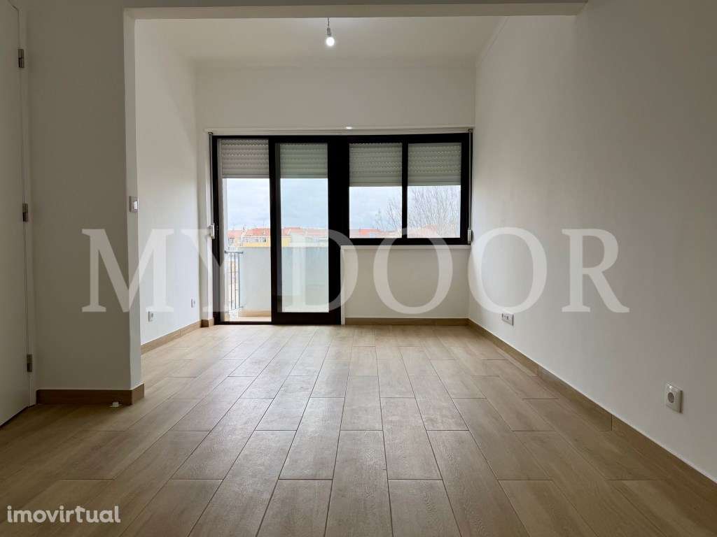 Apartamento p/ Venda - T2 - Barreiro - 2º andar - Central - Grande imagem: 4/39