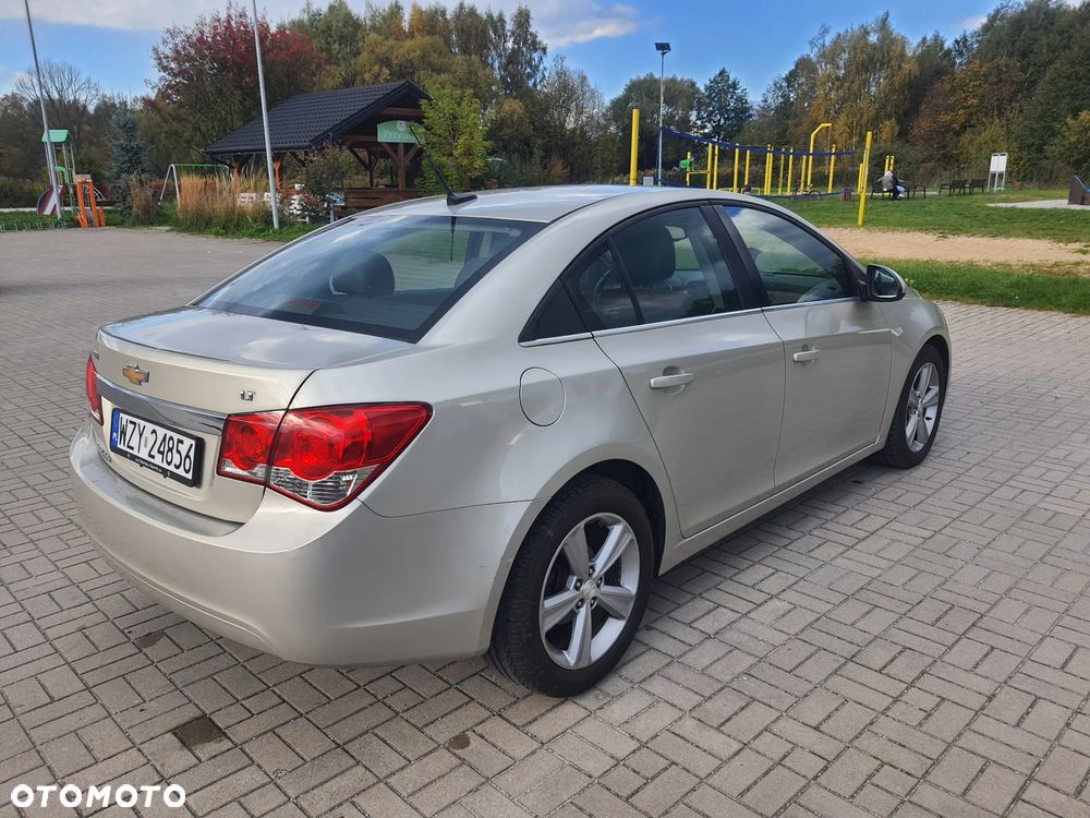 Chevrolet Cruze 2013 photo 2