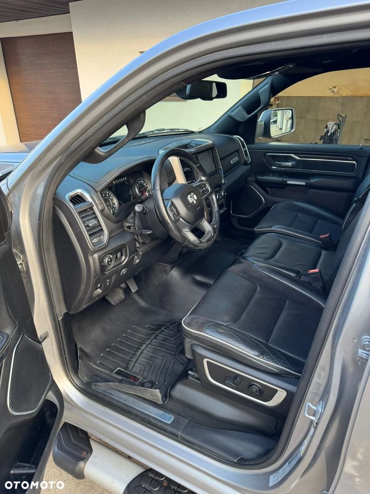 RAM 1500 5.7 Crew Cab Laramie - 21