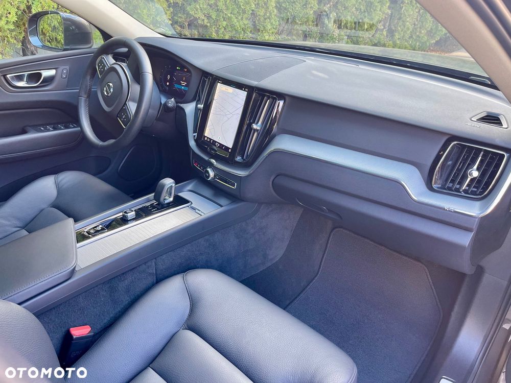 Volvo XC 60 T6 Plug-In Hybrid AWD Inscription - 14