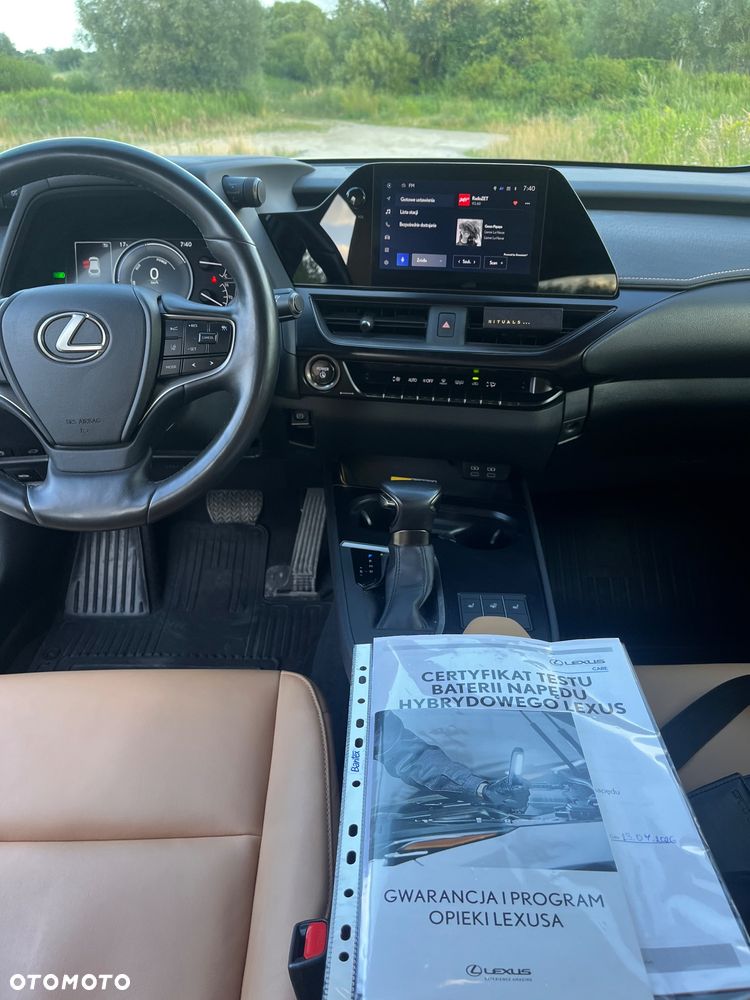 Lexus UX 250h GPF F Sport Design 2WD - 22