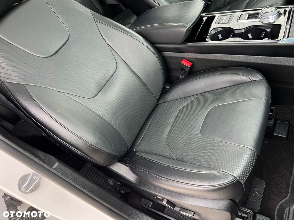 Ford Edge 2.0 EcoBlue Bi-Turbo 4x4 Titanium - 31