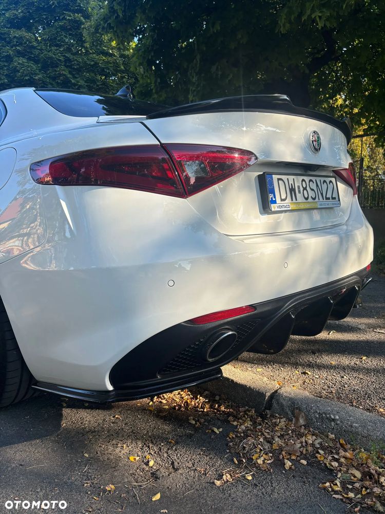 Alfa Romeo Giulia 2.0 Turbo 16V AT8 Veloce - 10