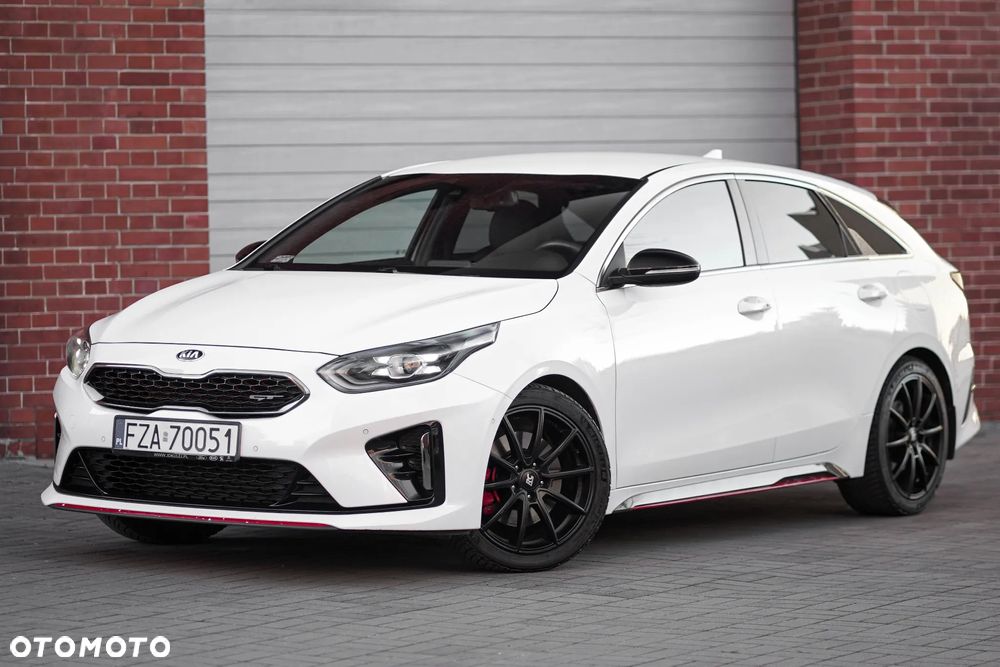 Kia ProCeed - 10