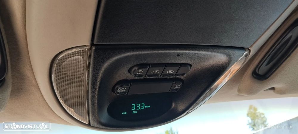 Chrysler Voyager 2.5 CRD LX - 29