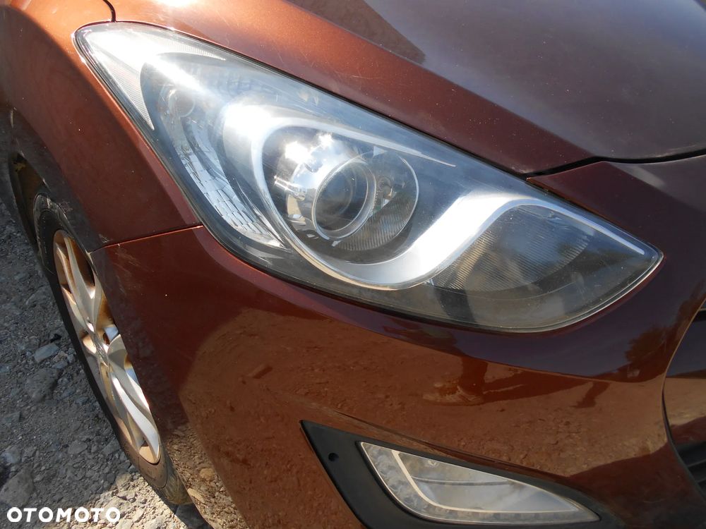 HYUNDAI I30 II LIFT HATCHBACK HATCHBACK 1.4 CRDI 2013R KOD LAKIERU U8N SILNIK SKRZYNIA BIEGOW MANUALNA 6 BIEGOWA MASKA LAMPA LUSTERKO ZDERZAK PAS PRZEDNI BLOTNIK ZAWIESZENIE CZESCI - 4