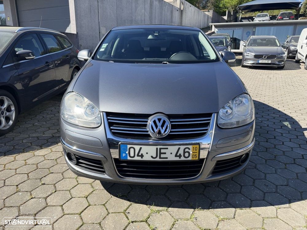 VW Jetta 1.6 TDi Trendline BM - 2