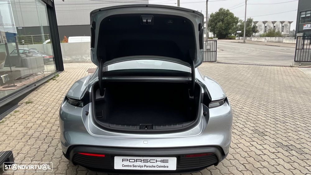 Porsche Taycan Standard - 8
