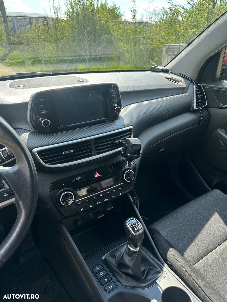 Hyundai Tucson 1.6 GDI 2WD 6MT Style - 12