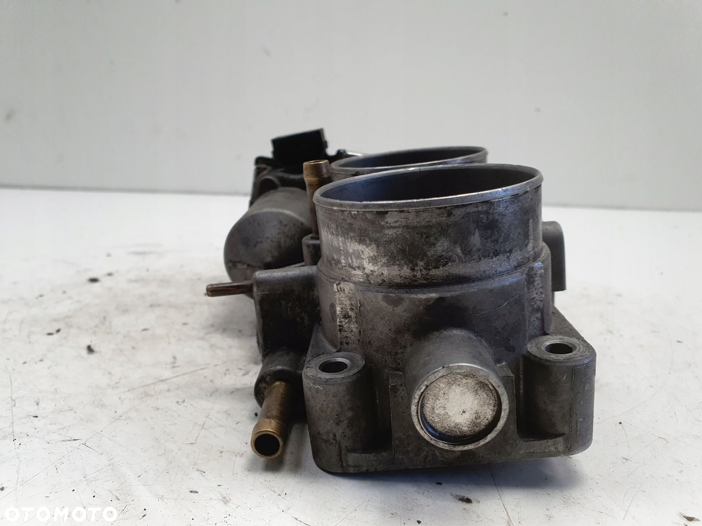 Opel Omega B 2.6 V6 PRZEPUSTNICA 0280750006 - 4