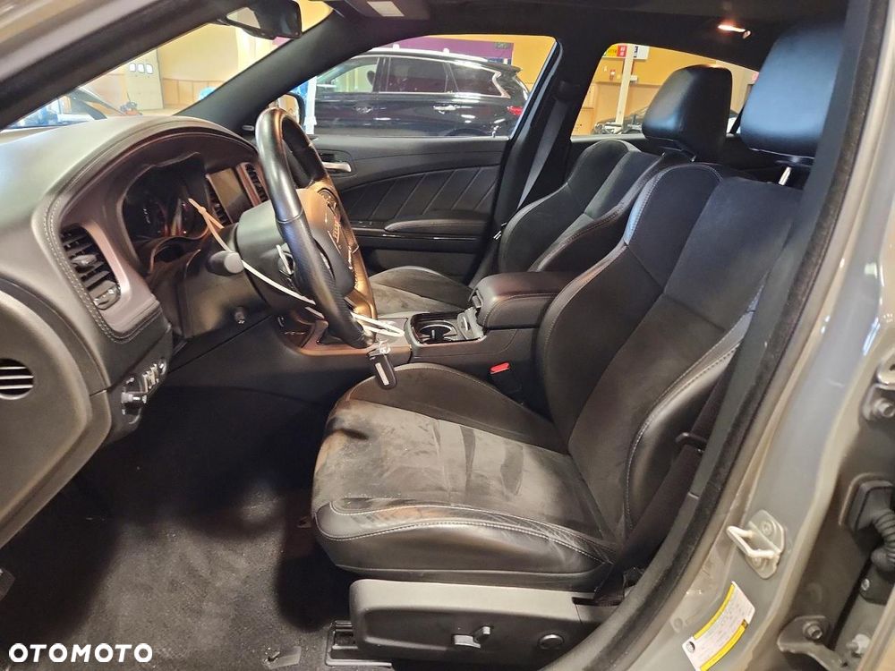 Dodge Charger 3.6 GT - 6