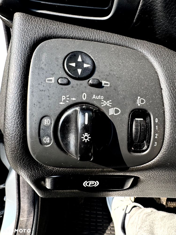 Mercedes-Benz Klasa C 220 CDI Classic - 15