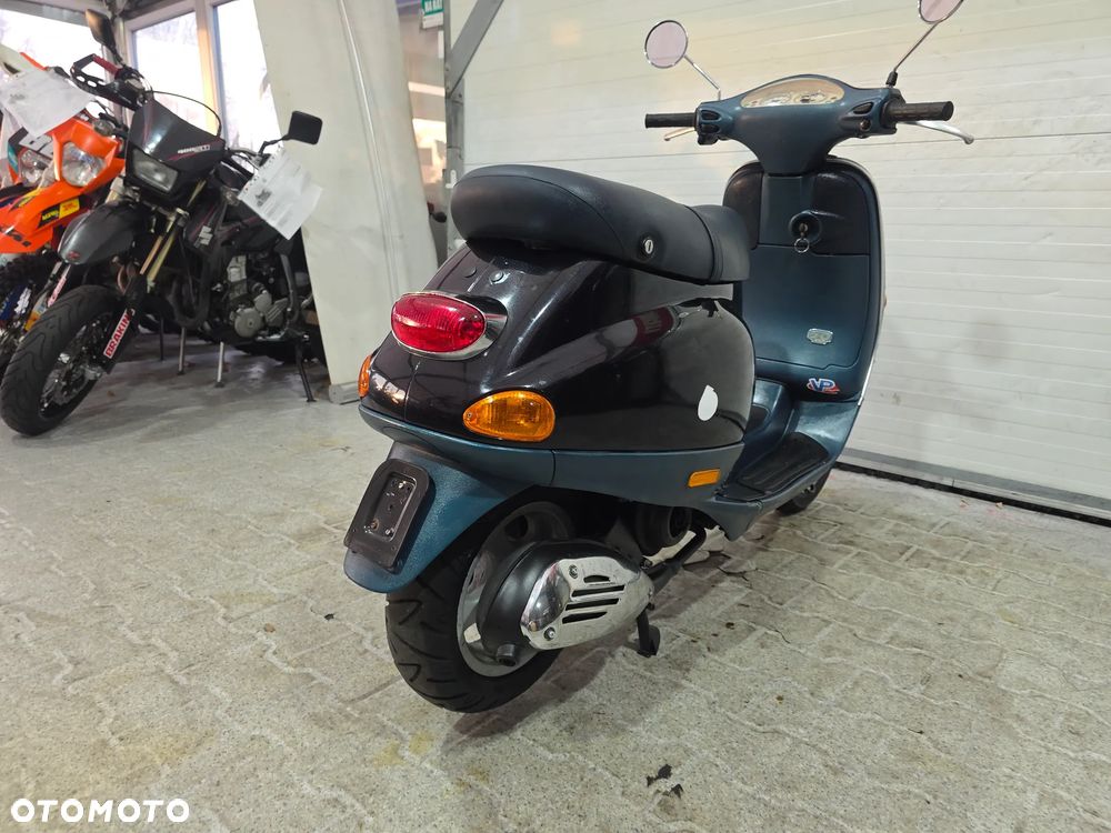 Piaggio Vespa - 20