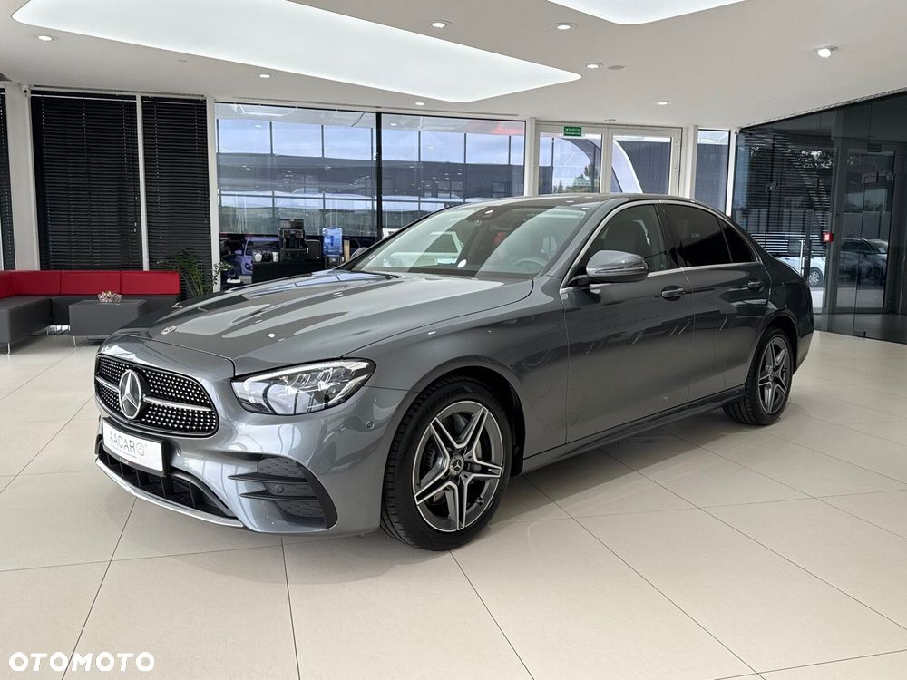 Mercedes-Benz Klasa E 220 d 4-Matic AMG/Avantgarde - 2