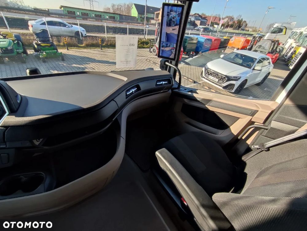 DAF XG 530 FT / AUTOMAT / STANDARD / TRAXON / KLIMATYZACJA POSTOJOWA / - 20