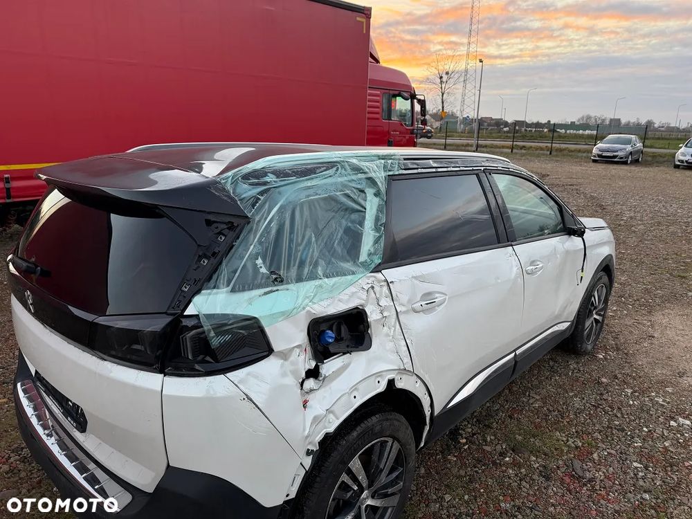 Peugeot 5008 BlueHDi 130 EAT8 Allure Pack - 4