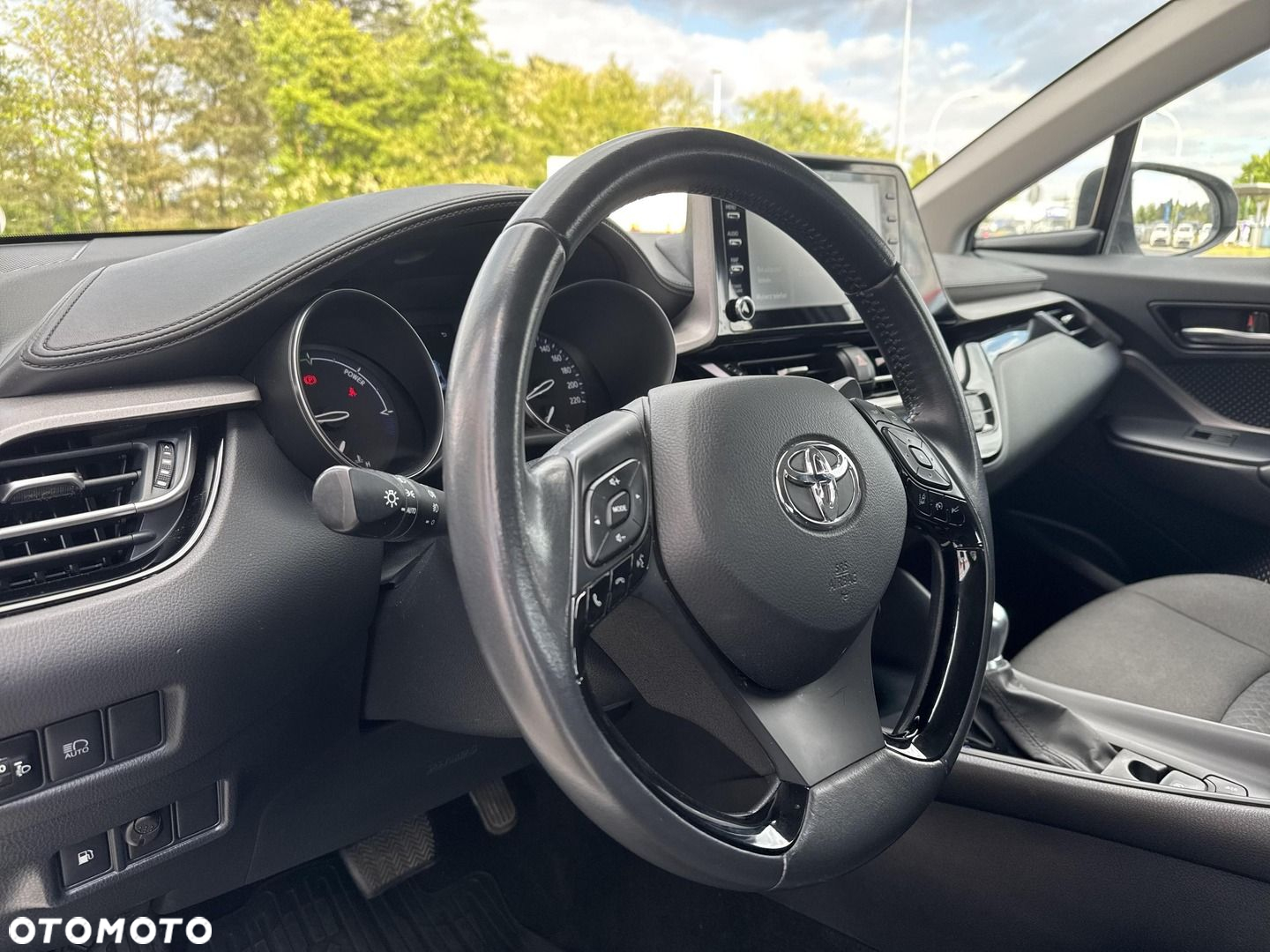 Toyota C-HR - 16