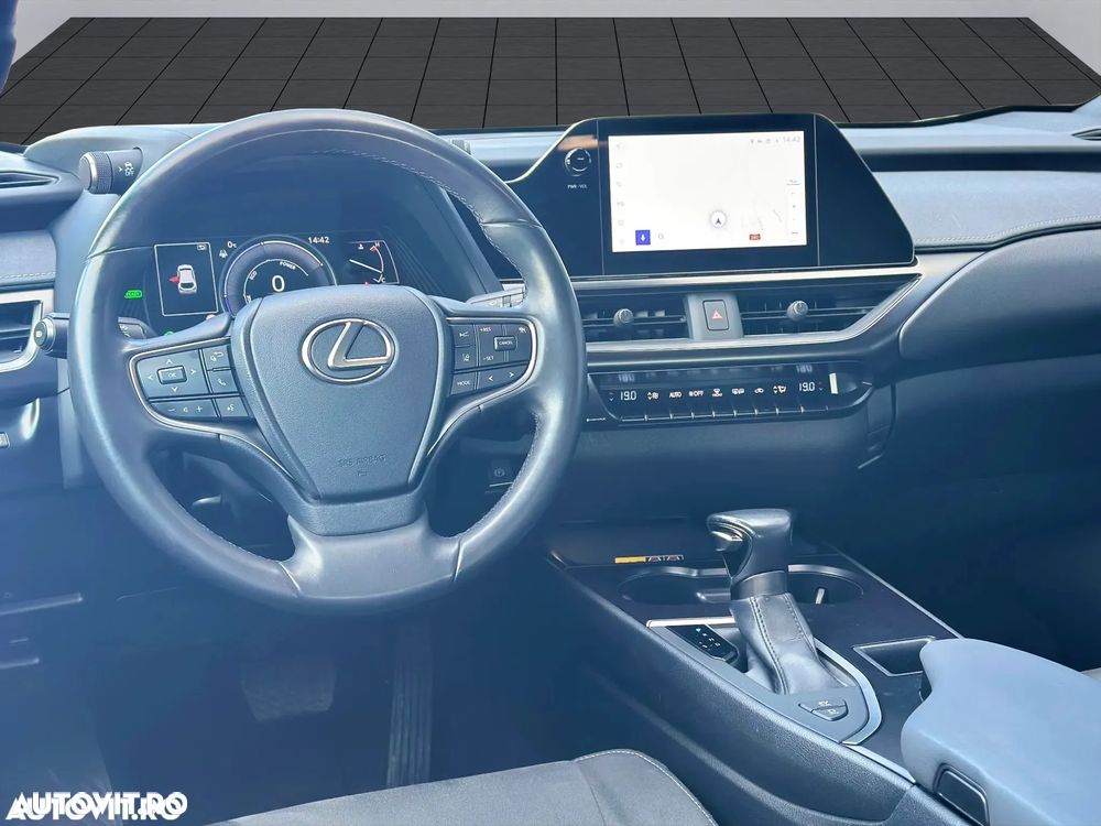 Lexus UX 250h Business Edition - 11