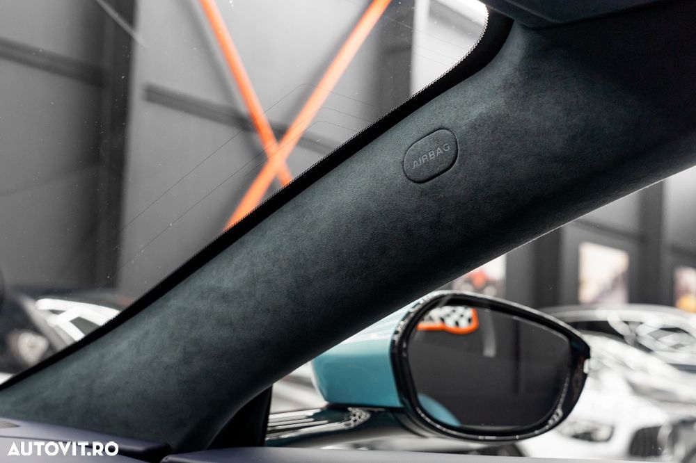 Aston Martin V8 Vantage Standard - 37