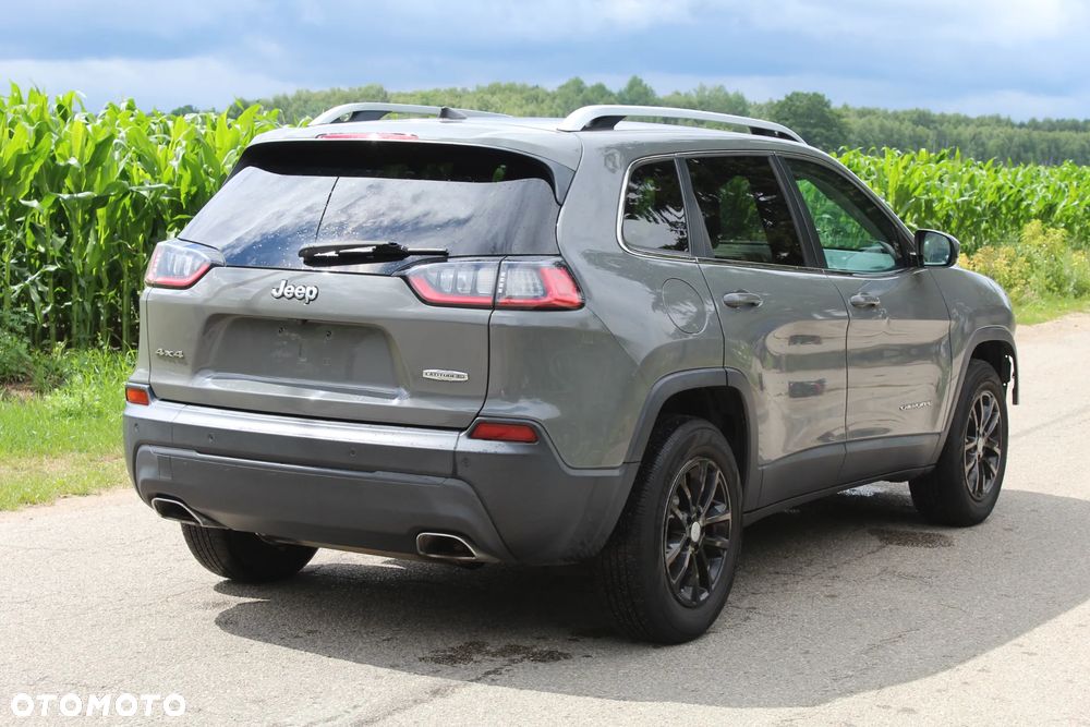 Jeep Cherokee - 6