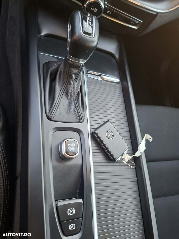 Volvo XC 60 - 8