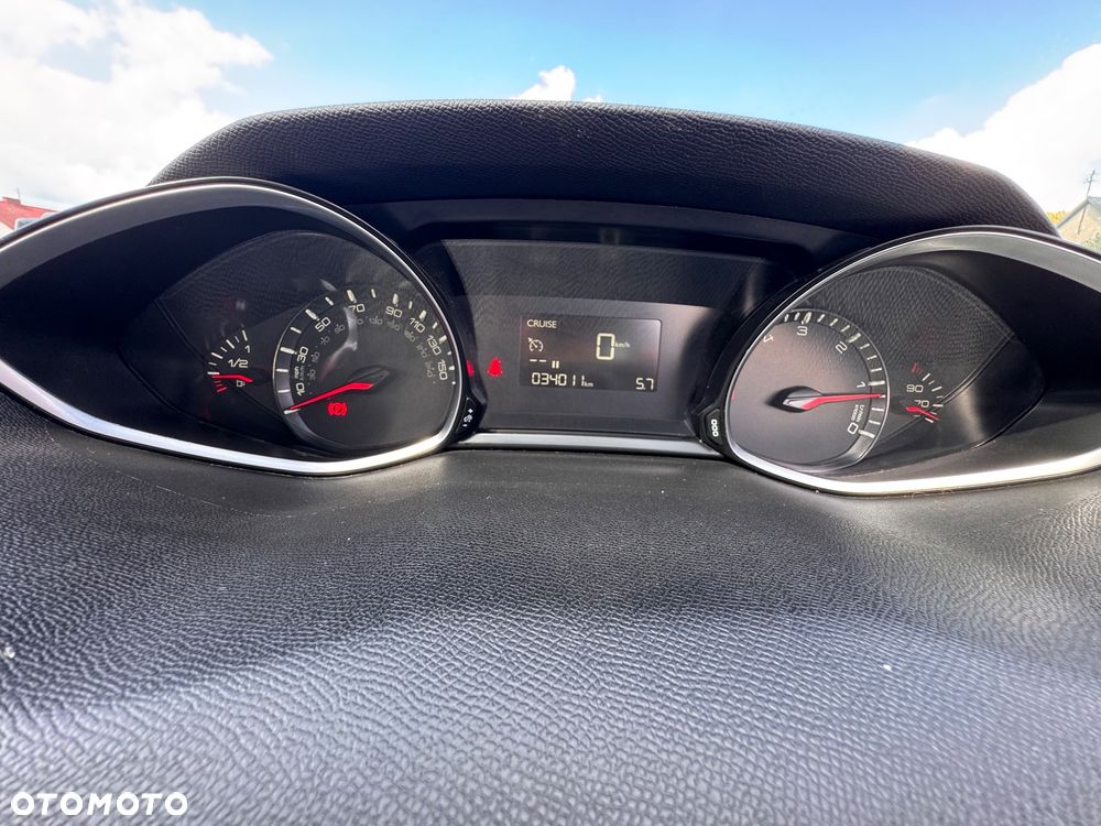 Peugeot 308 1.6 e-HDi Allure S&S - 17