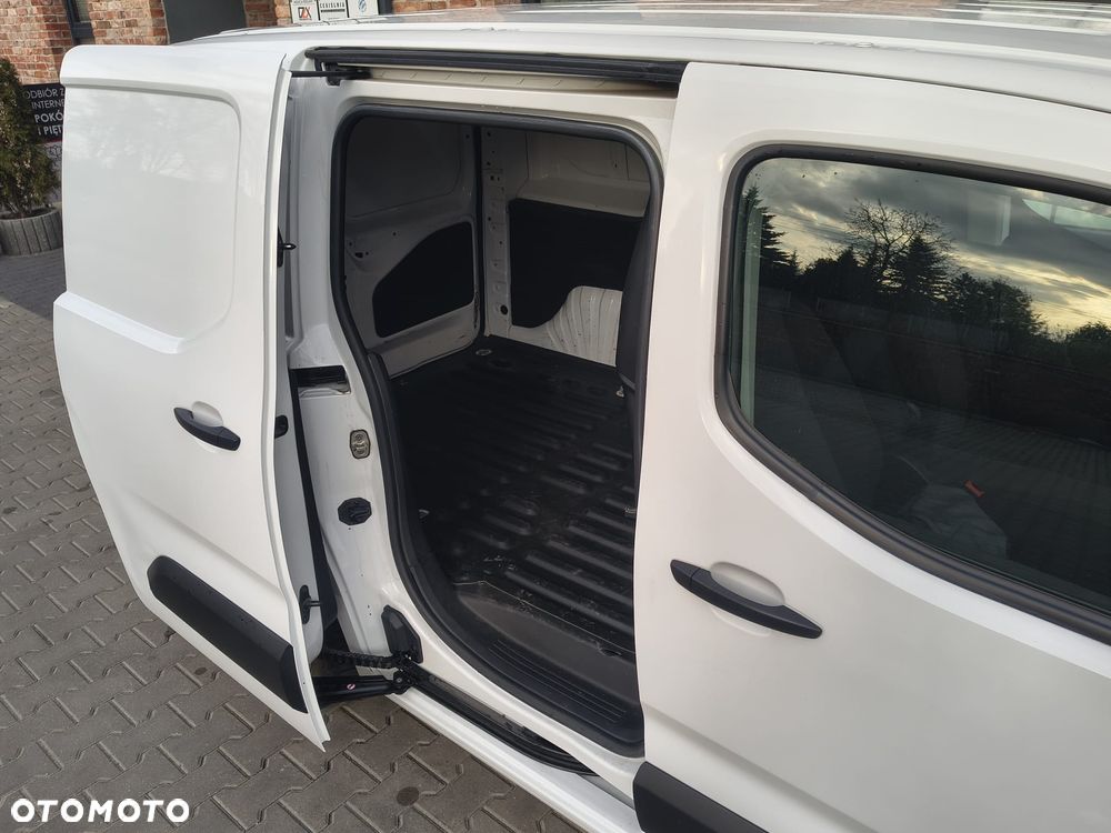 Peugeot PARTNER ProAce CITY Kangoo Express Berlingo pro ace - 21