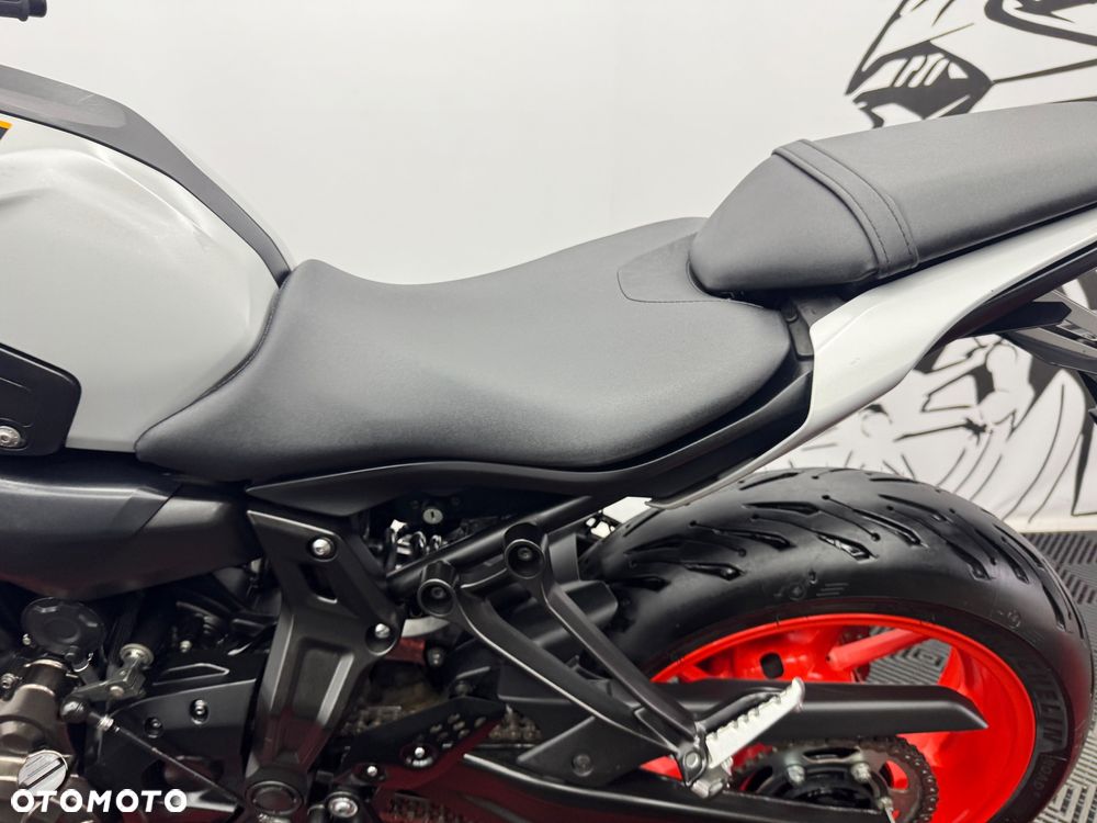 Yamaha MT - 19