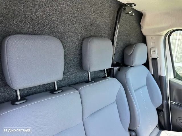 Citroën BERLINGO LONGA ISOTÉRMICA 3 LUG. - 15