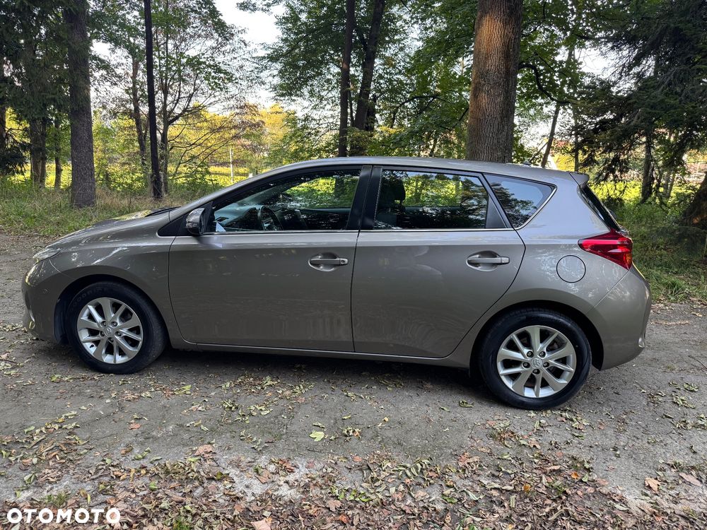 Toyota Auris 1.6 Valvematic START Edition - 8
