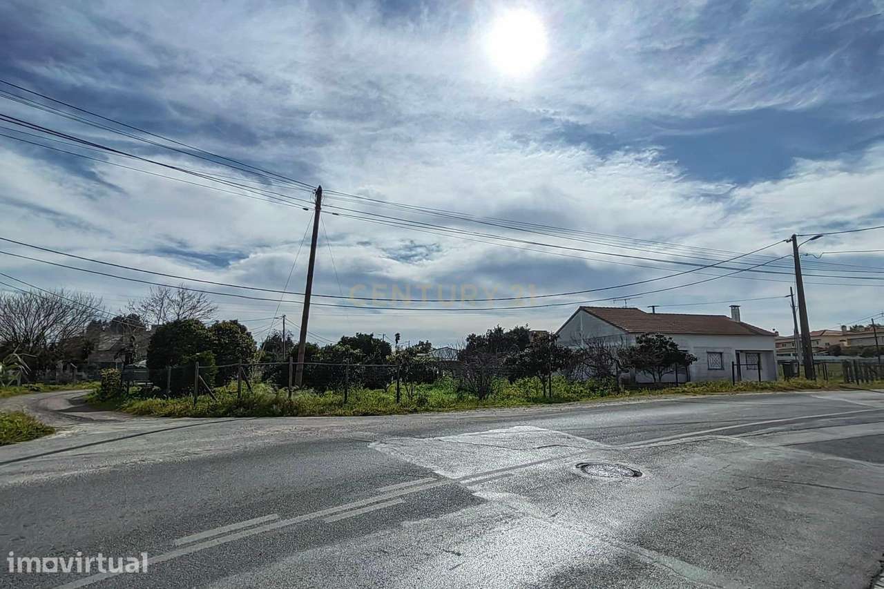 Terreno com Moradia na zona da Venda do Alcaide, Palmela, com PIP para - Grande imagem: 4/13
