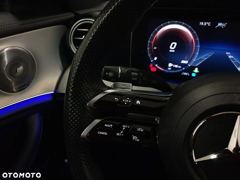 Mercedes-Benz Klasa E 300 de 4Matic 9G-TRONIC AMG Line - 10