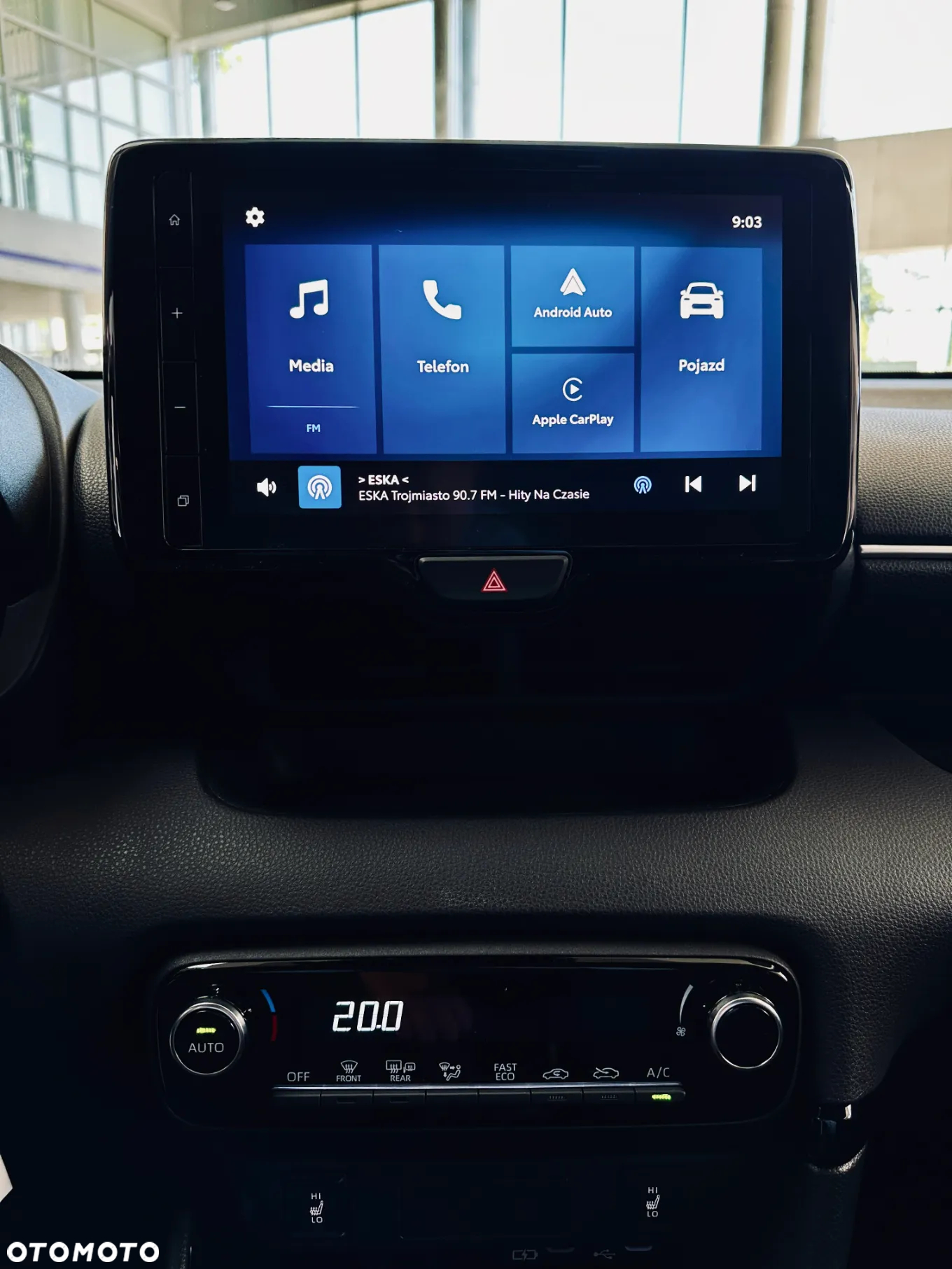 Toyota Yaris Hybrid 1.5 Style - 22