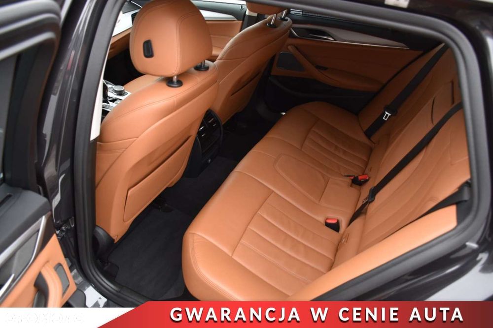 BMW Seria 5 520d xDrive Luxury Line sport - 7