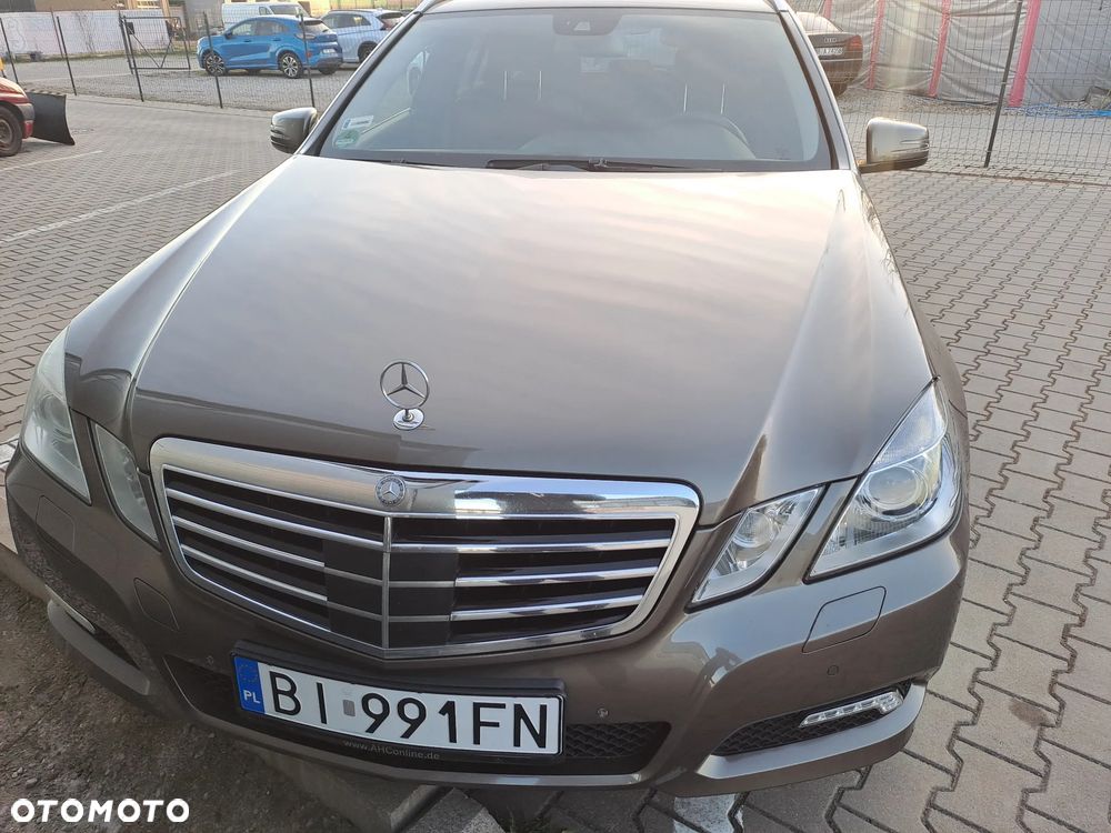 Mercedes-Benz Klasa E 350 CDI BlueEff - 1