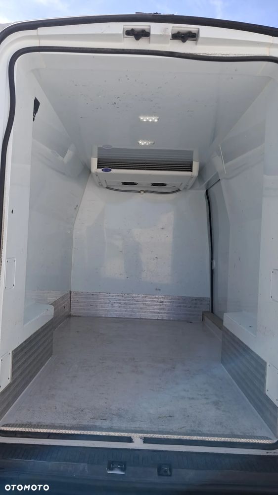 Nissan NV 400 - 8