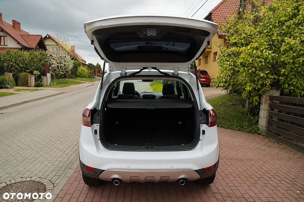 Ford Kuga 2.0 TDCi 4x4 Titanium - 20