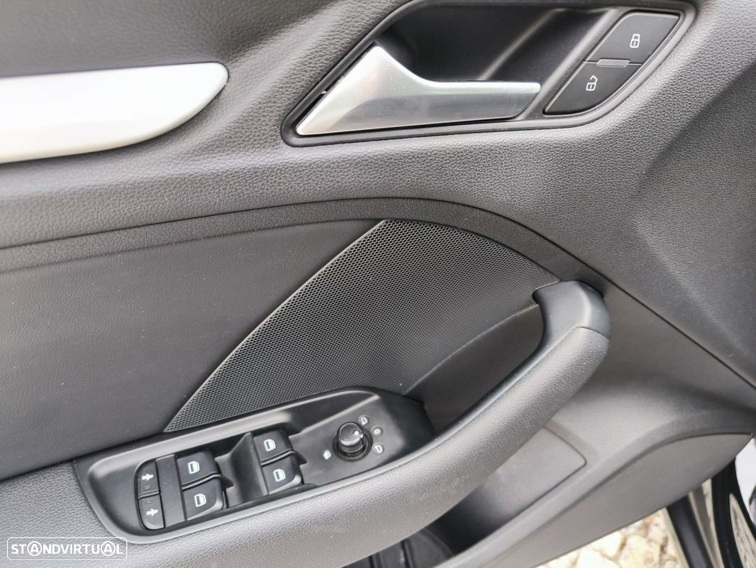 Audi A3 Sportback 2.0 TDI S-line - 41