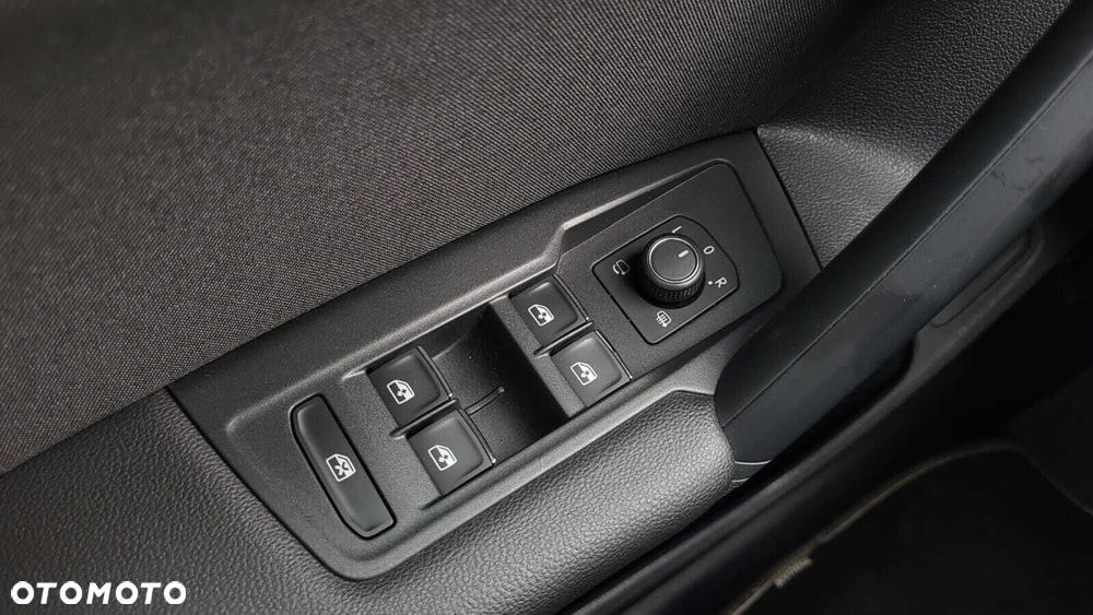 Volkswagen Tiguan - 16