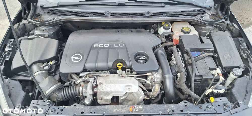 Opel Astra 1.6 D Start/Stop Sports Tourer Dynamic - 15