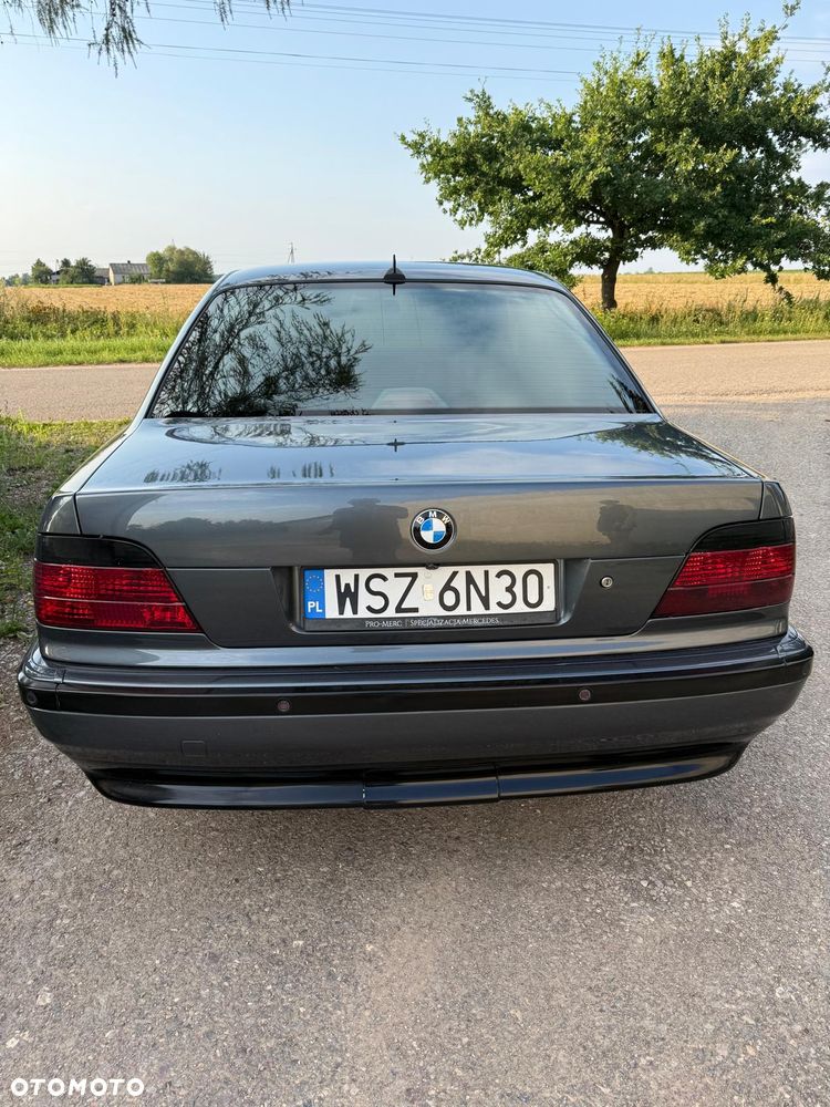 BMW Seria 7 730d - 4