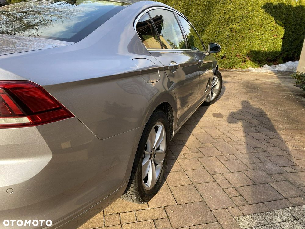Volkswagen Passat 2.0 TSI Business DSG - 12