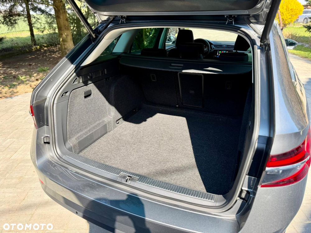 Skoda Superb 2.0 TDI SCR Style DSG - 35