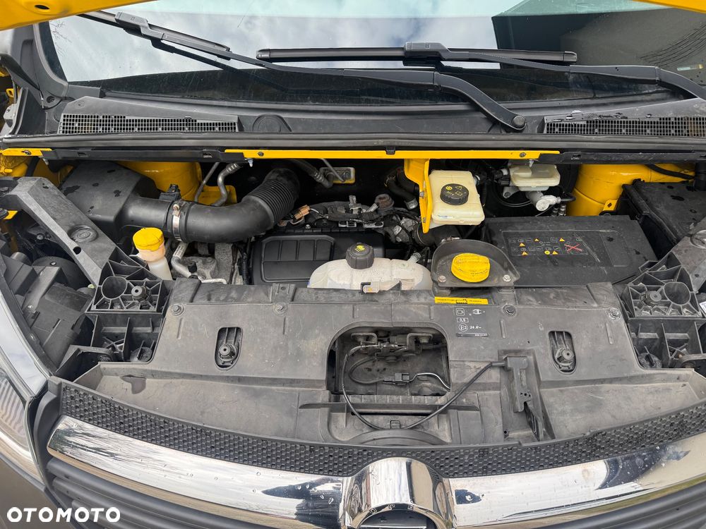 Opel Vivaro - 22
