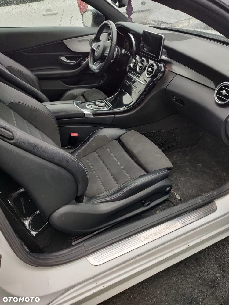 Mercedes-Benz Klasa C 200 4-Matic 9G-Tronic - 14