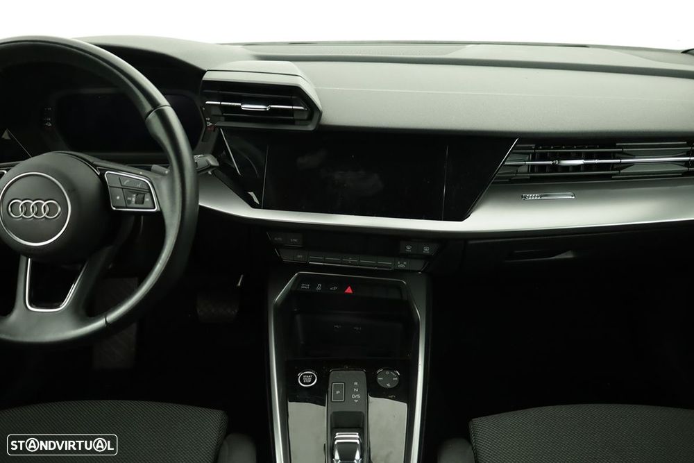 Audi A3 Sportback 45 TFSIe S line - 9