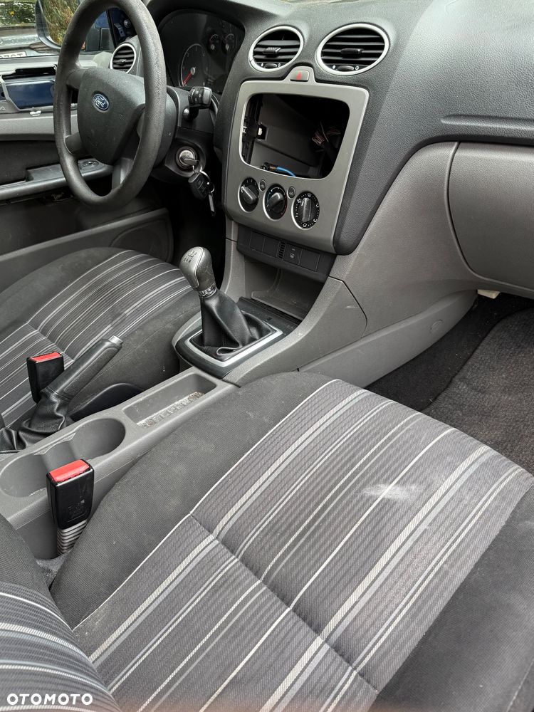 Ford Focus Kombi MK2 Lift  na części - 7