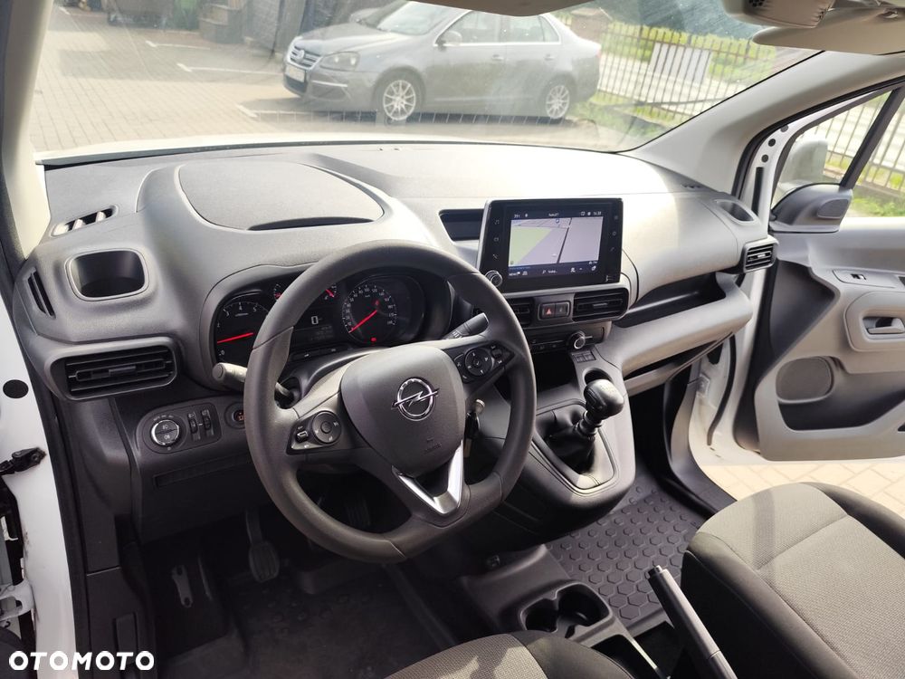 Opel COMBO - 15